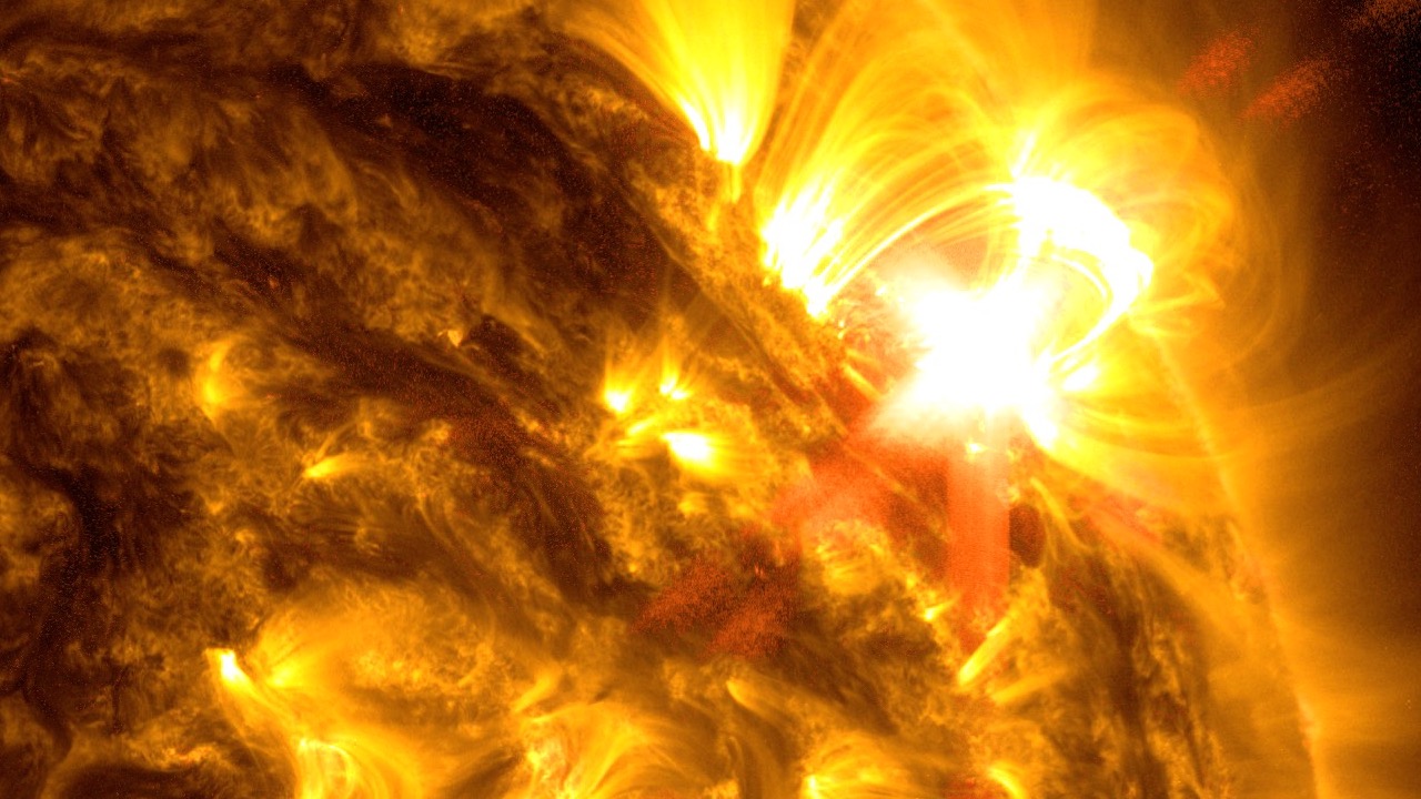 NASA’s Solar Dynamics Observatory captured this image of a strong solar flare on May 8, 2024. The image shows a blend of 171 and 131 Angstrom light, subsets of extreme ultraviolet light. Credit: NASA/SDO