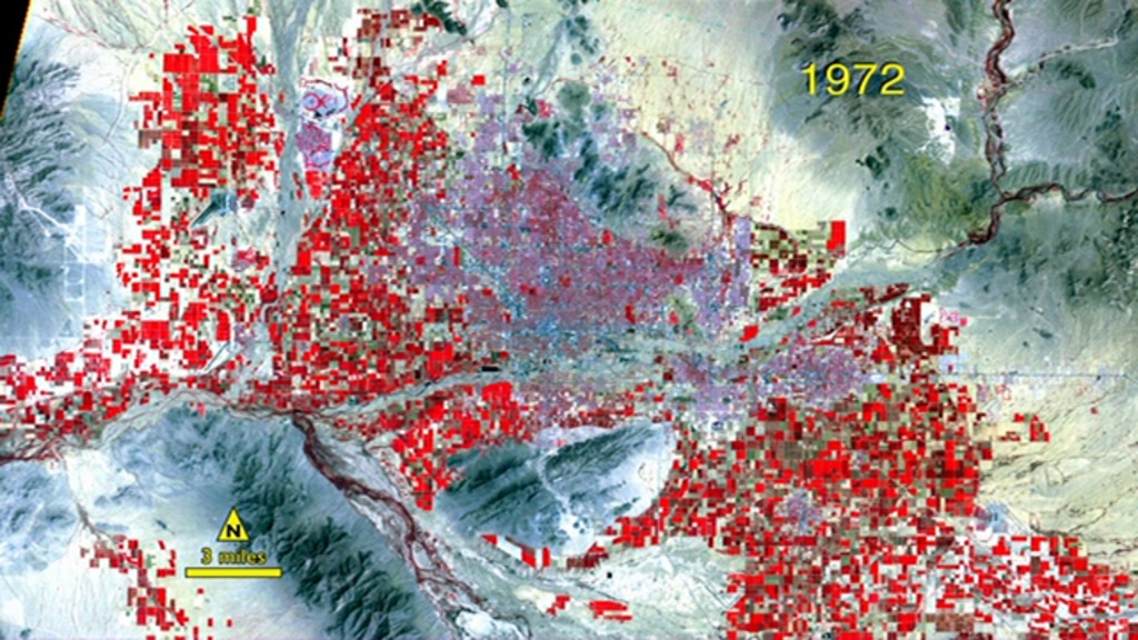 Timelapse of Phoenix, in Maricopa County, AZ, from 1972-2011.  Data from Landsat satellites.  Due to the wavelengths of light recorded, healthy vegetation appears red in these images.