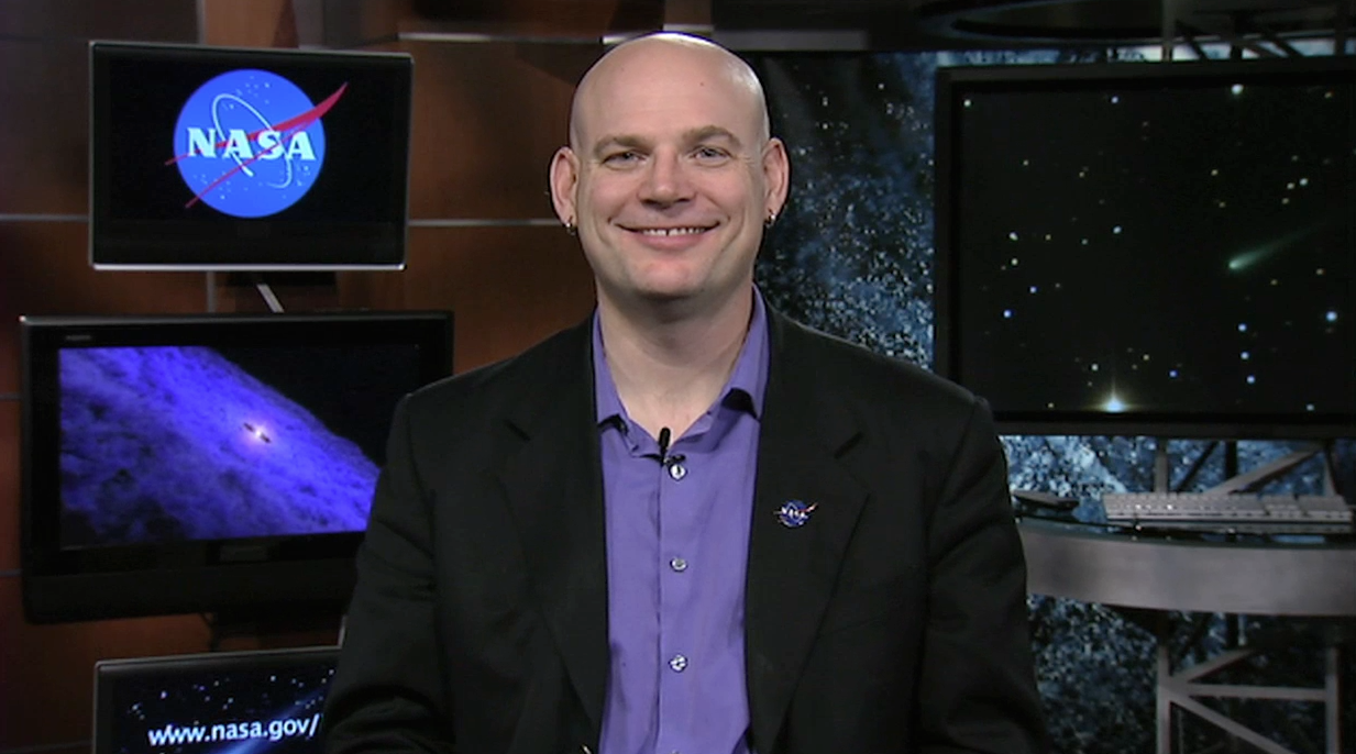 Heliophysicist Dr. Alex Young answers questions about Comet ISON on Nov. 26, 2013