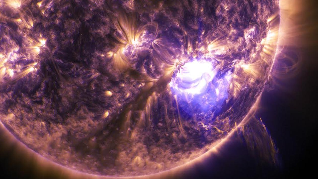 The sun emitted an X1.8-class solar flare, peaking at 7:24 p.m. EST on Dec. 19, 2014.Watch this video on the NASAexplorer YouTube channel.